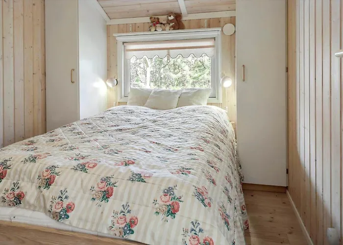 M359-vaeggerlose-solvlysvej-15 * Bøtø By